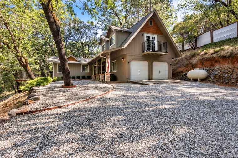 Photo of 20321 Dog Bar Rd Grass Valley, CA 95949