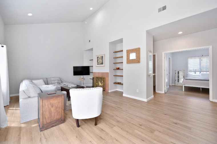 Photo of 7864 Sunrise Terrace Ln Citrus Heights, CA 95610