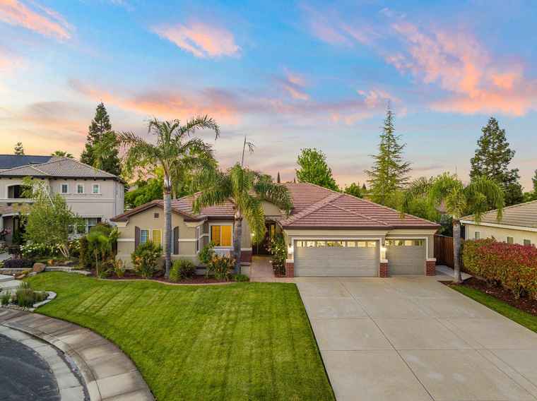 Photo of 112 Eriswell Ct Roseville, CA 95747