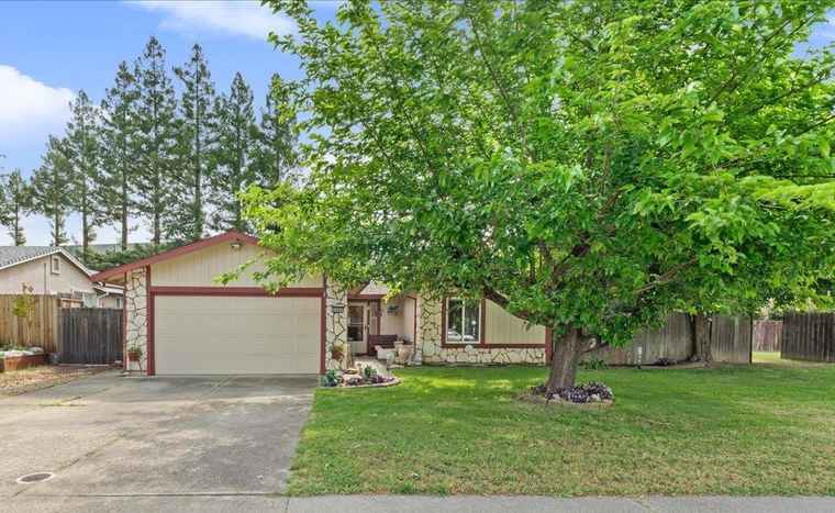 Photo of 6385 Arcadia Ave Loomis, CA 95650