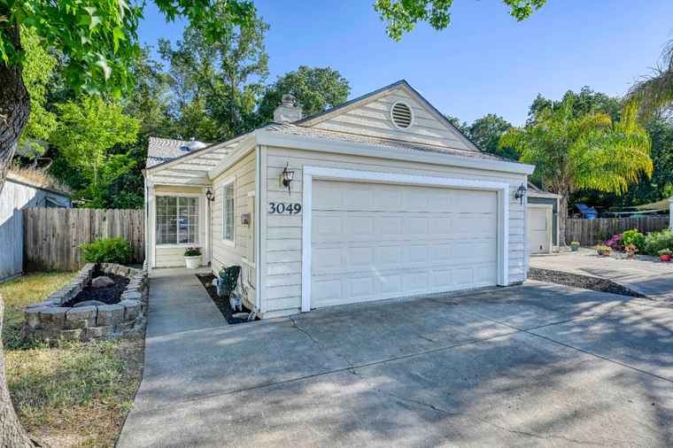 Photo of 3049 Twin Creeks Ln Rocklin, CA 95677