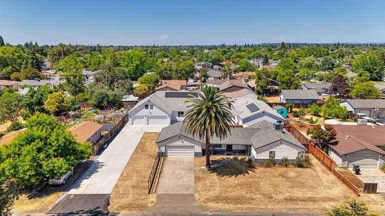 Photo of 9431 - 9441 Erwin Ave Orangevale, CA 95662