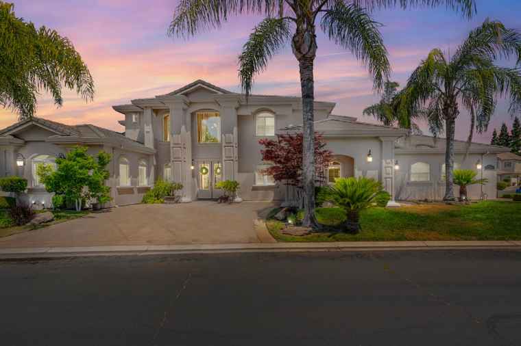 Photo of 1525 Terracina Cir Manteca, CA 95336