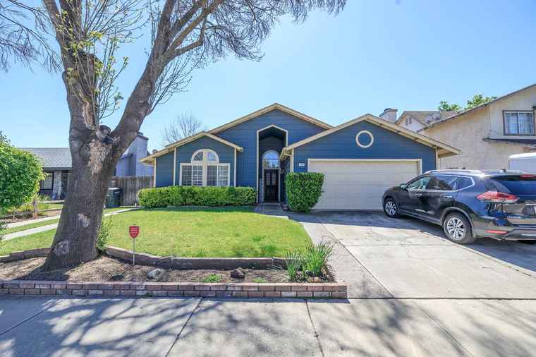 Photo of 544 Westfield Pl Patterson, CA 95363