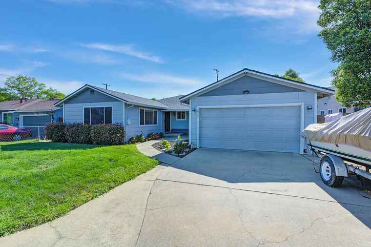 Photo of 10261 Coloma Rd Rancho Cordova, CA 95670