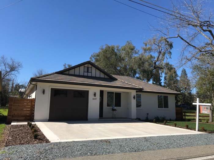 3647 Hollister Ave Carmichael Ca 95608 4 Beds 3 Baths