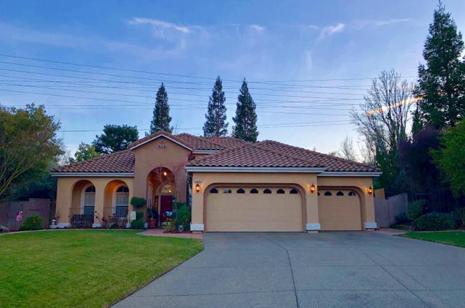 2056 Heritage Dr Roseville CA 95678