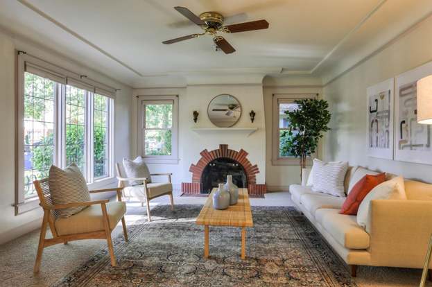 640 35th St Sacramento Ca 95816 4 Beds 2 5 Baths