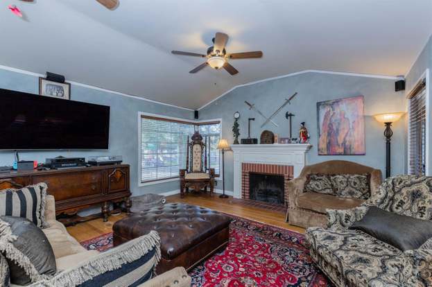 2146 Oxford St Sacramento Ca 95815 Mls 19076984 Redfin