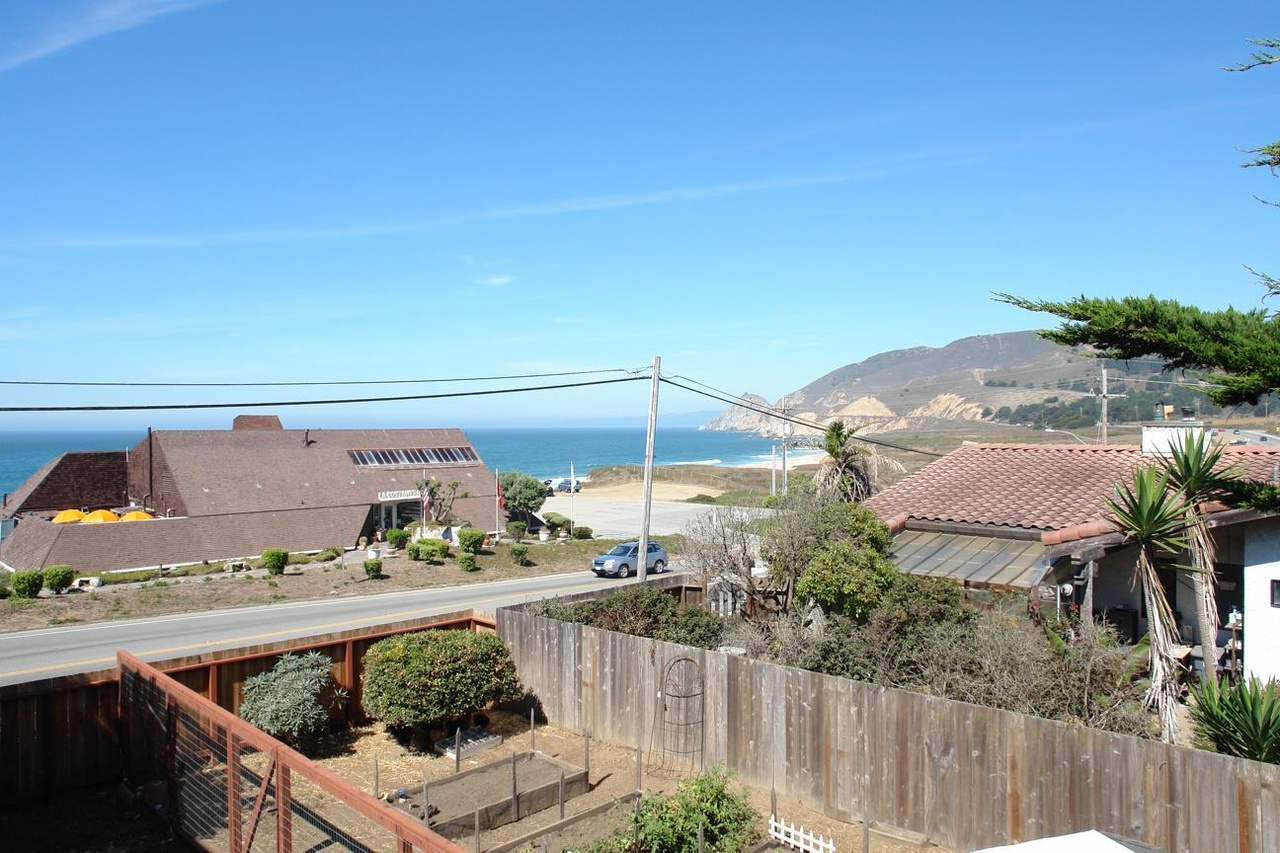 8149 Cabrillo Hwy, MONTARA, CA 94037 | MLS# ML81679159 | Redfin