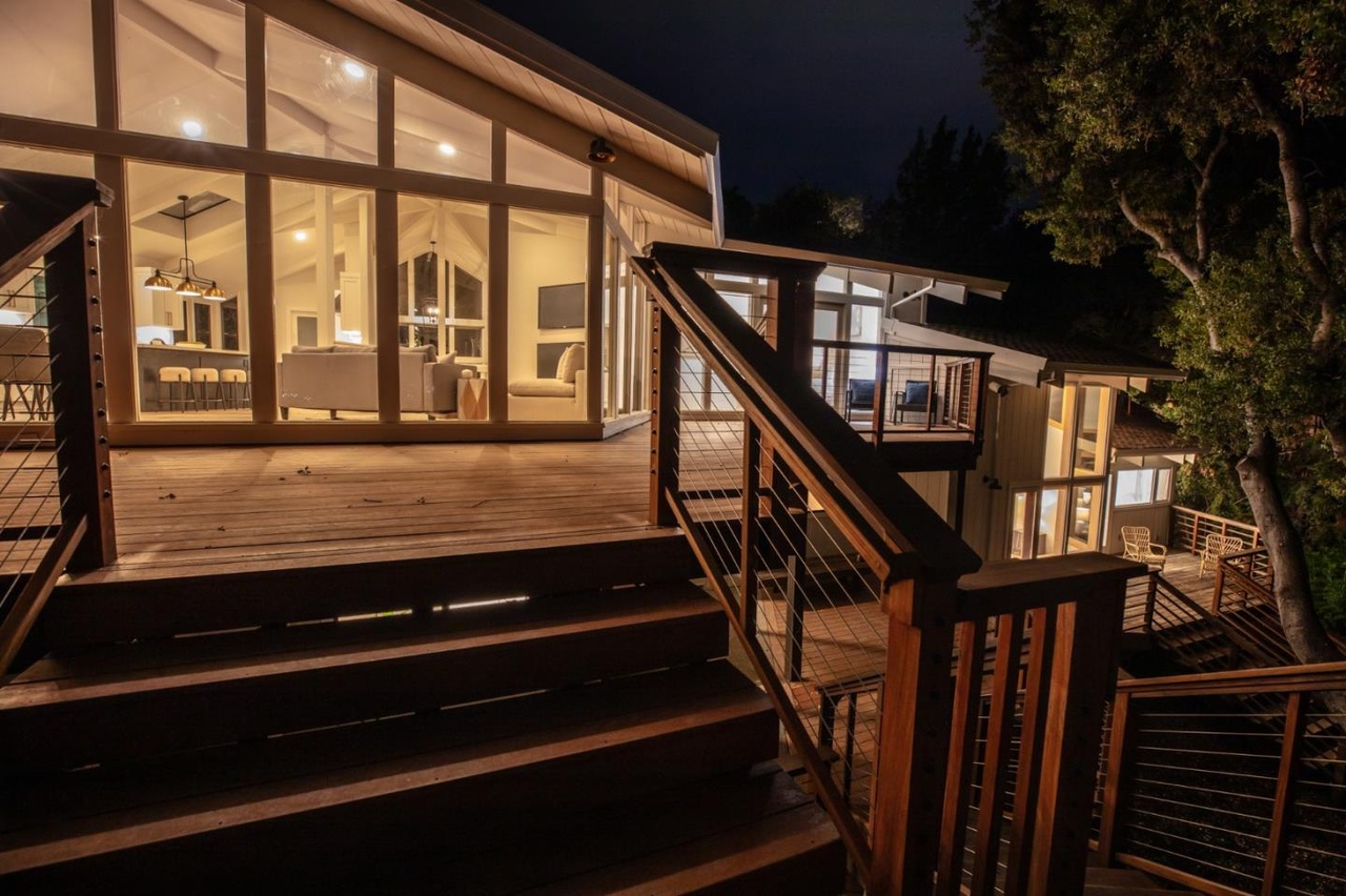 250 Hardwick Rd