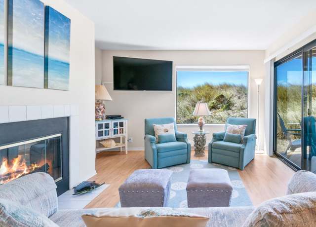 Property at 101 Shell Dr #108, Watsonville, CA 95076, 1 bed, 1 bath