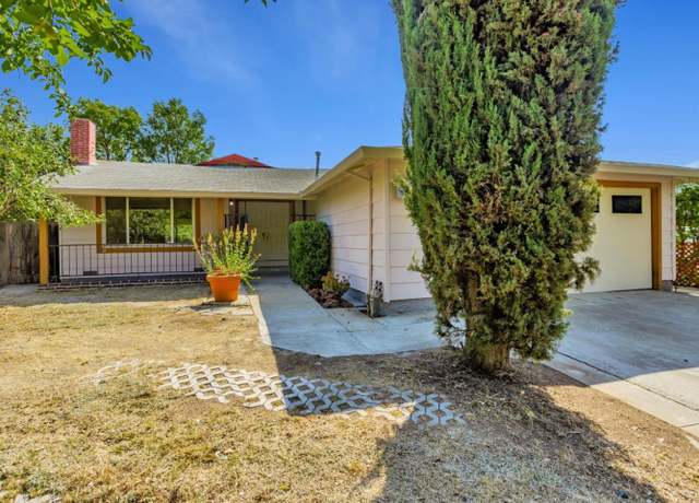 Property at 2699 Loomis Dr, San Jose, CA 95121, 3 beds, 2 baths