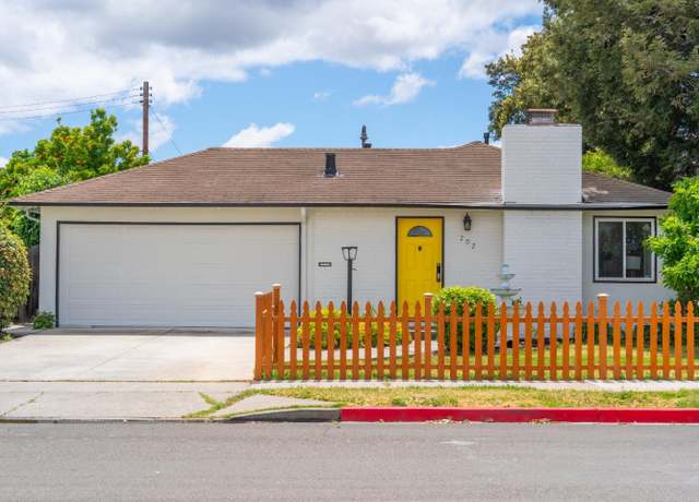 Property at 202 E Hemlock Ave, Sunnyvale, CA 94085, 3 beds, 2 baths