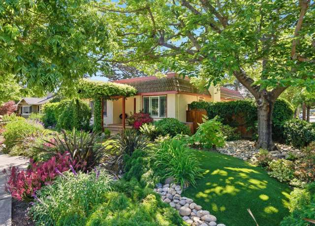 Property at 435 Edgewood Rd, Redwood City, CA 94062, 3 beds, 2 baths