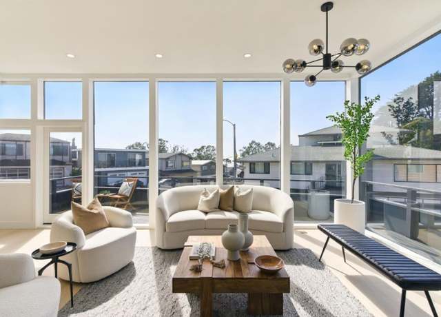 Property at 1756 14th Ave, San Francisco, CA 94122, 4 beds, 4.5 baths