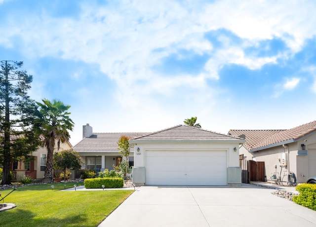 Property at 1221 Jacqueline Dr, Hollister, CA 95023, 4 beds, 2 baths