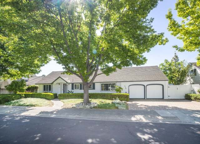 Property at 774 Christine Dr, Palo Alto, CA 94303, 4 beds, 3 baths