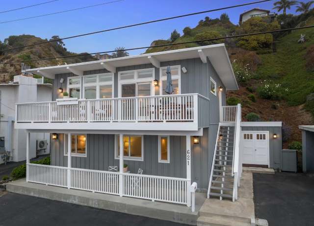 Property at 621 Beach Dr, Aptos, CA 95003, 4 beds, 2 baths