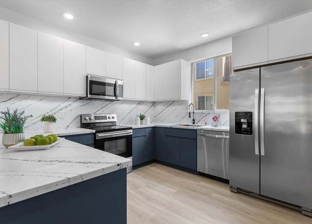 Property at 1690 Civic Center Dr #402, Santa Clara, CA 95050, 2 beds, 2.5 baths