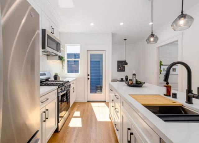 Property at 76 Bayview St, San Francisco, CA 94124, 2 beds, 1 bath
