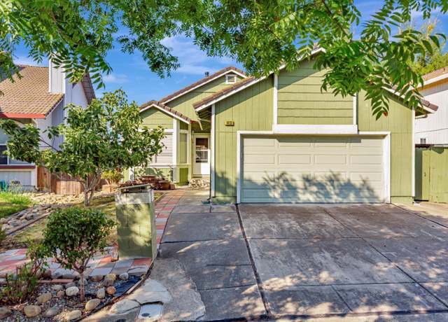 Property at 1033 Peppertree Dr, Fairfield, CA 94533, 3 beds, 2 baths