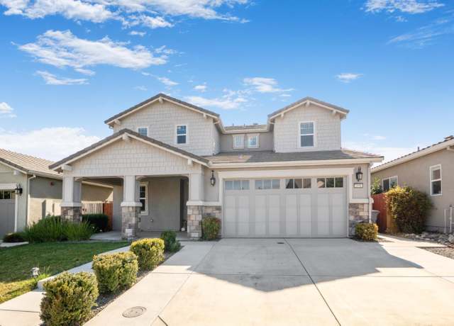 Property at 1551 Lily Ct, Hollister, CA 95023, 3 beds, 2.5 baths