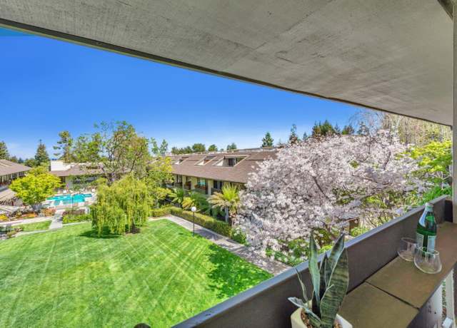 Property at 2140 Santa Cruz Ave Unit D207, Menlo Park, CA 94025, 2 beds, 2 baths