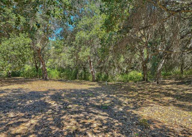 Property at 27765 Mesa Del Toro Rd, Salinas, CA 93908
