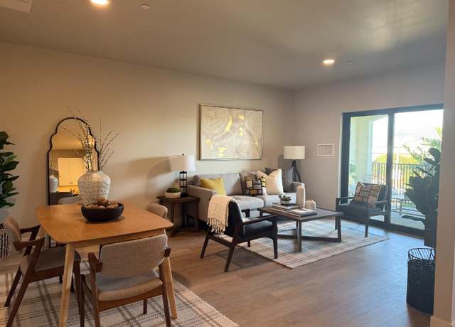 Property at 400 San Benito St #309, Hollister, CA 95023, 1 bed, 1 bath