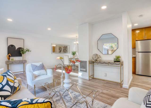 Property at 380 Auburn Way #10, San Jose, CA 95129, 2 beds, 1 bath