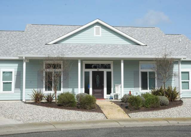 Property at 496 Northwood St, Escalon, CA 95320, 3 beds, 2 baths