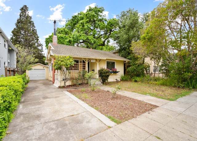 Property at 30 Clinton St, Redwood City, CA 94062, 2 beds, 1 bath