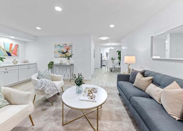 Property at 50 E Middlefield Rd #17, Mountain View, CA 94043, 1 bed, 1 bath