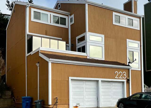 Property at 223 Winwood Ave, Pacifica, CA 94044, 4 beds, 2.5 baths