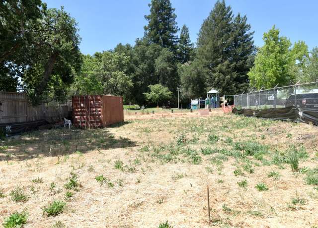 Property at 25 Rae St, Santa Rosa, CA 95404