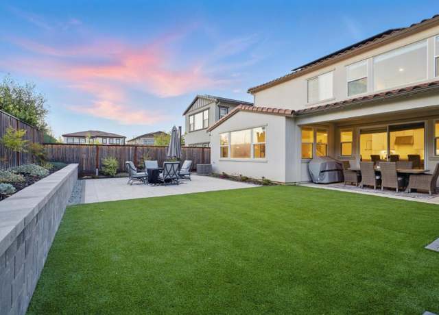 Property at 7081 Kirigin Way, Gilroy, CA 95020, 5 beds, 3 baths