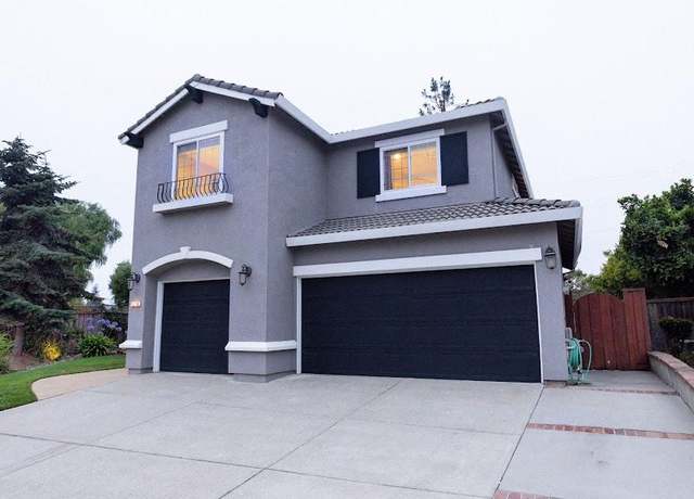 Property at 1018 Melville St, Salinas, CA 93906, 4 beds, 2.5 baths