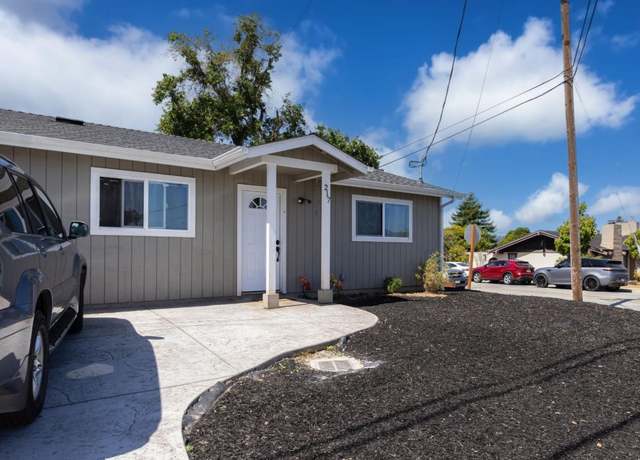 Property at 217-219 Calabasas Rd, Watsonville, CA 95076, 5 beds, 3 baths
