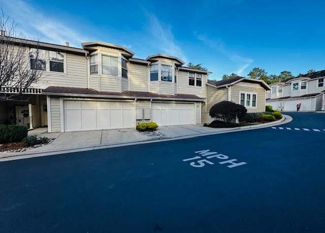 Property at 56 Glen Lake Dr, Pacific Grove, CA 93950, 2 beds, 2.5 baths