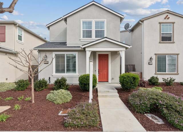 Property at 148 Heartland Dr, Hollister, CA 95023, 3 beds, 2.5 baths