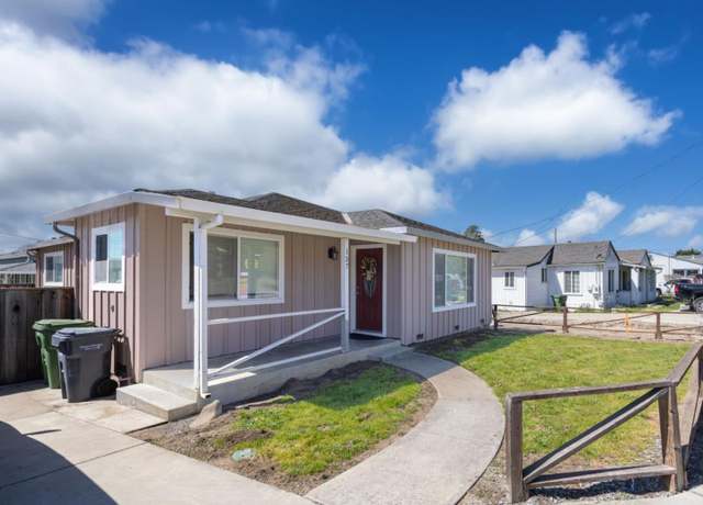 Property at 137 Calabasas Rd, Watsonville, CA 95076, 9 beds, 5 baths