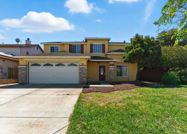 Property at 800 Gonzales Cir, Gonzales, CA 93926, 5 beds, 2.5 baths