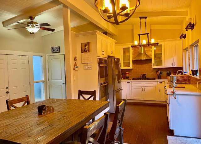 Property at 14405 W Park Ave, Boulder Creek, CA 95006, 5 beds, 3 baths