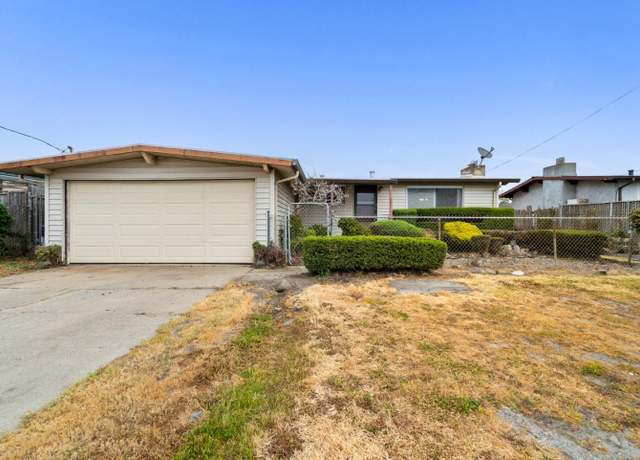 Property at 11 Struve Rd, Moss Landing, CA 95039, 3 beds, 1.5 baths