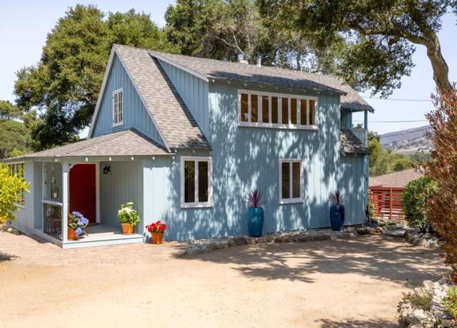 Property at 18 Upper Cir, Carmel Valley, CA 93924, 5 beds, 2 baths