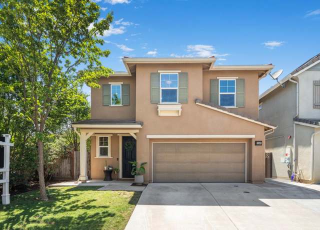 Property at 250 Robin Pl, Gilroy, CA 95020, 3 beds, 2.5 baths