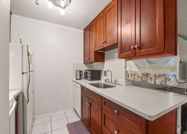 Property at 29300 Dixon St, Hayward, CA 94544, 2 beds, 2 baths