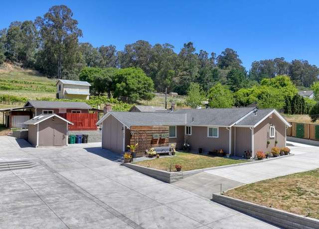 Property at 489 Paradise Rd, Salinas, CA 93907, 2 beds, 2 baths