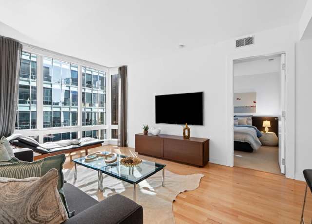 Property at 301 Mission St Unit 17B, San Francisco, CA 94105, 1 bed, 1 bath